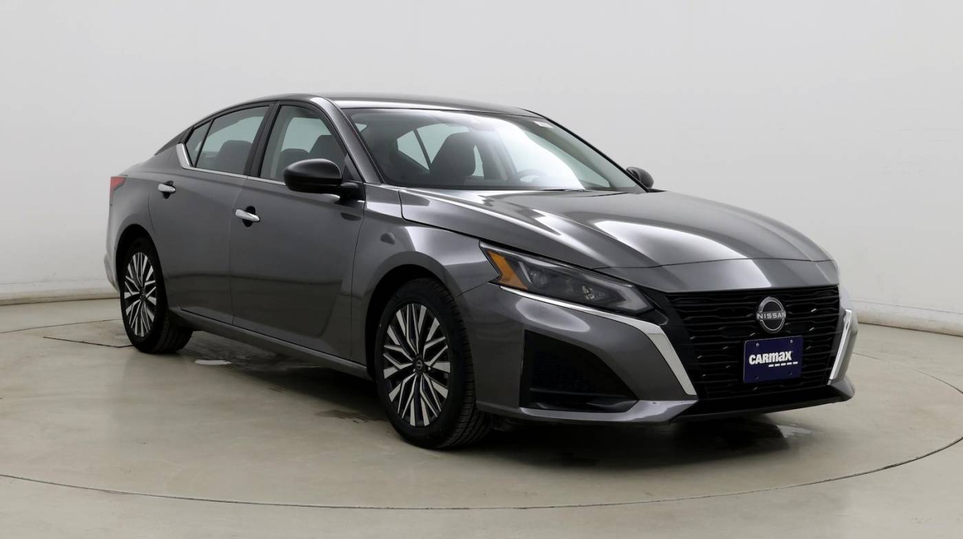 2024 Nissan Altima SV — Sedan — 21,767 mi — Indianapolis, IN