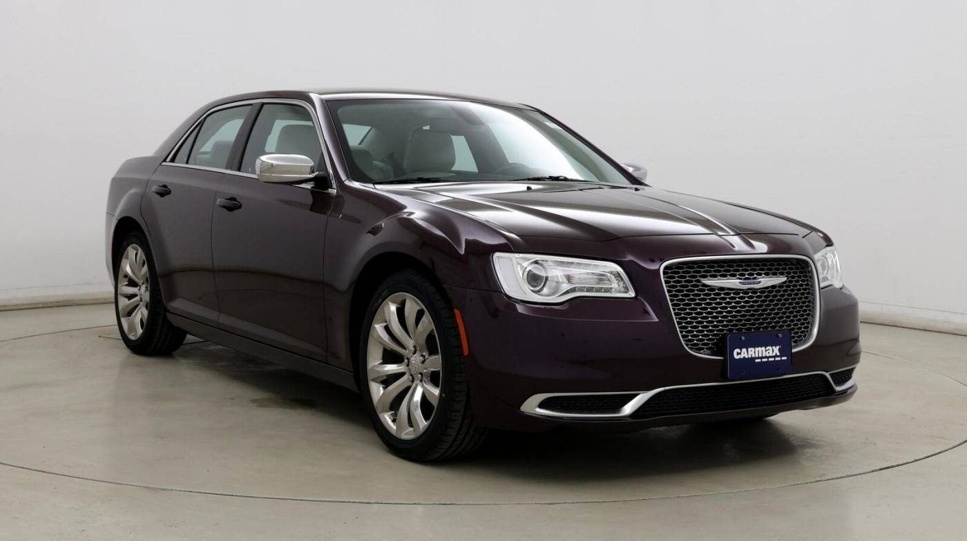 2020 Chrysler 300 Touring — Sedan — 18,422 mi — Indianapolis, IN