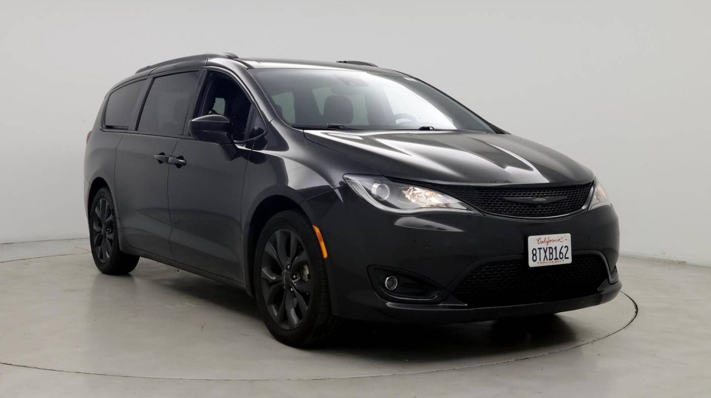 2020 Chrysler Pacifica Touring — Minivan — 47,245 mi — Irvine, CA