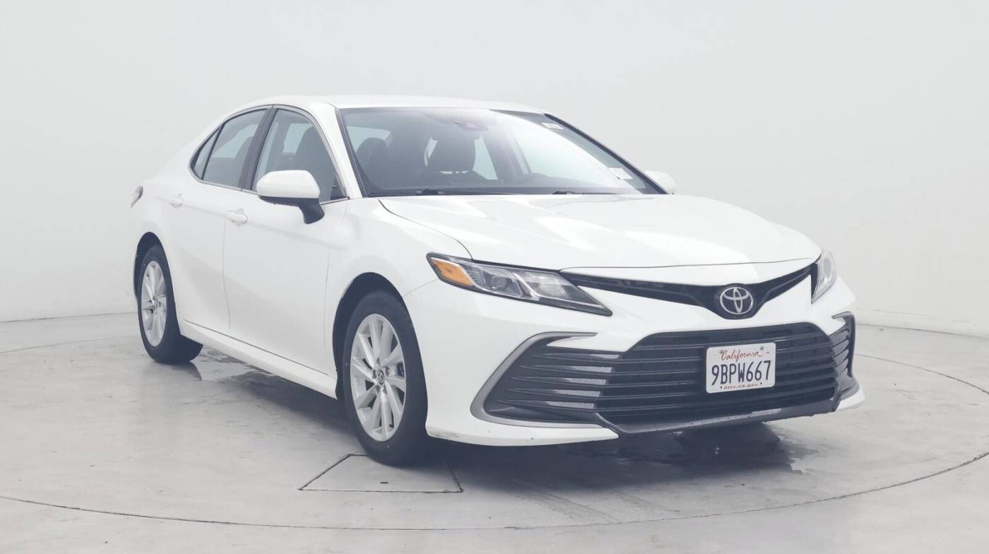 2022 Toyota Camry LE — Sedan — 42,930 mi — Irvine, CA