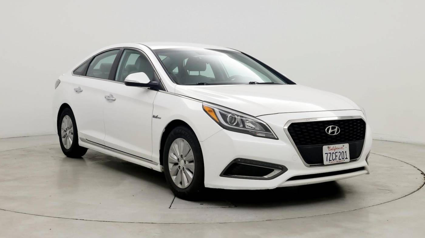 2017 Hyundai Sonata Hybrid SE — Sedan — 86,877 mi — Irvine, CA