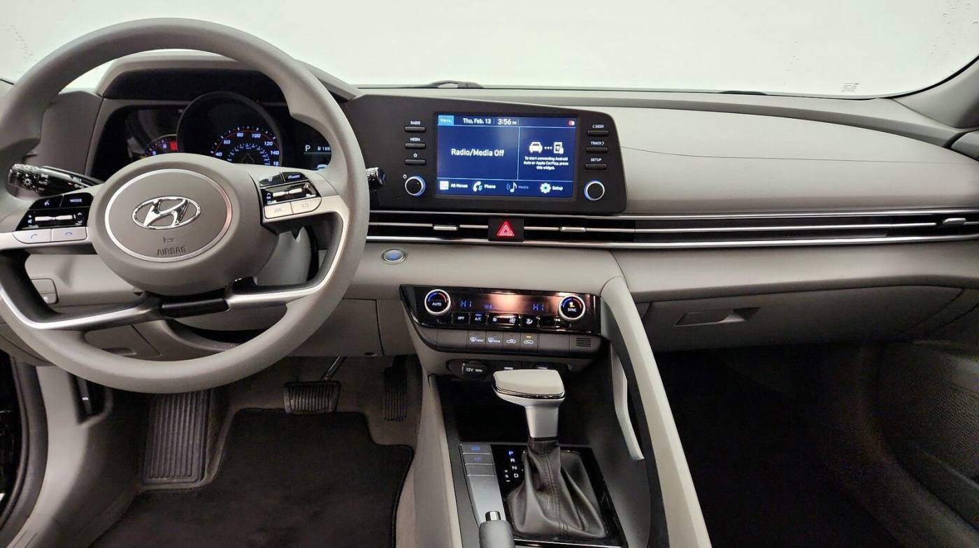 2022 Hyundai Elantra SEL — Sedan — 34,835 mi — Irvine, CA