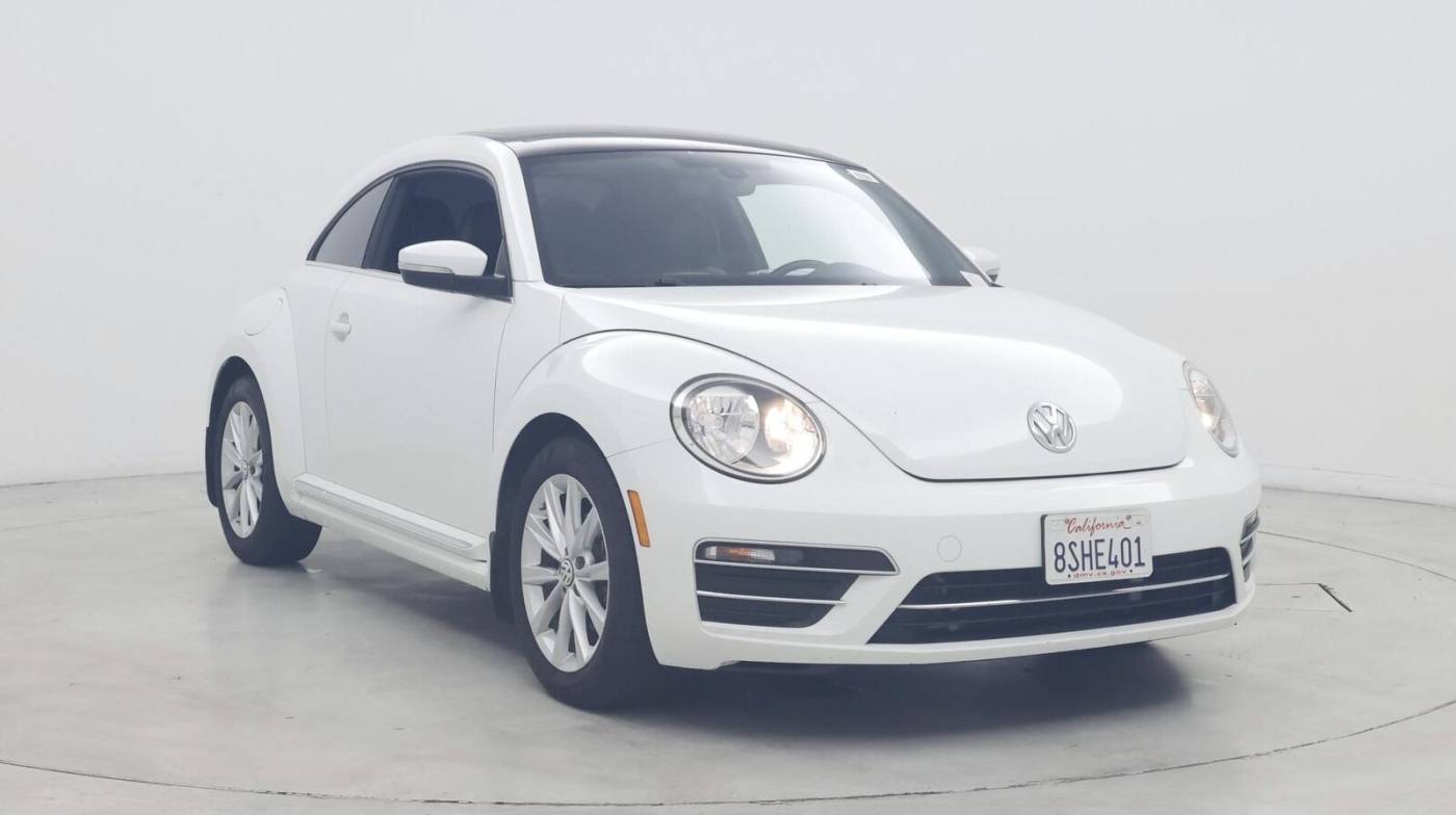 2018 Volkswagen Beetle SE — Coupe — 96,874 mi — Irvine, CA