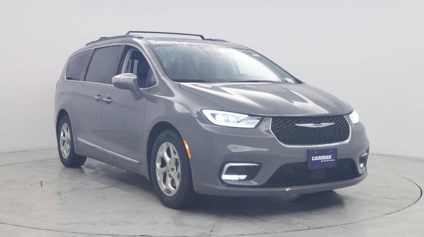 2022 Chrysler Pacifica Limited — Minivan — 33,934 mi — Irvine, CA