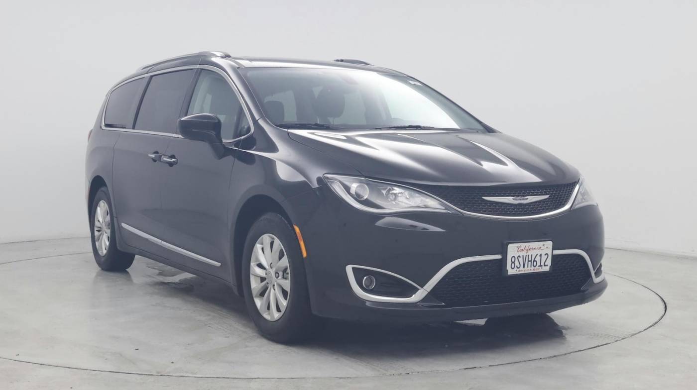 2019 Chrysler Pacifica Touring L — Minivan — 62,001 mi — Irvine, CA