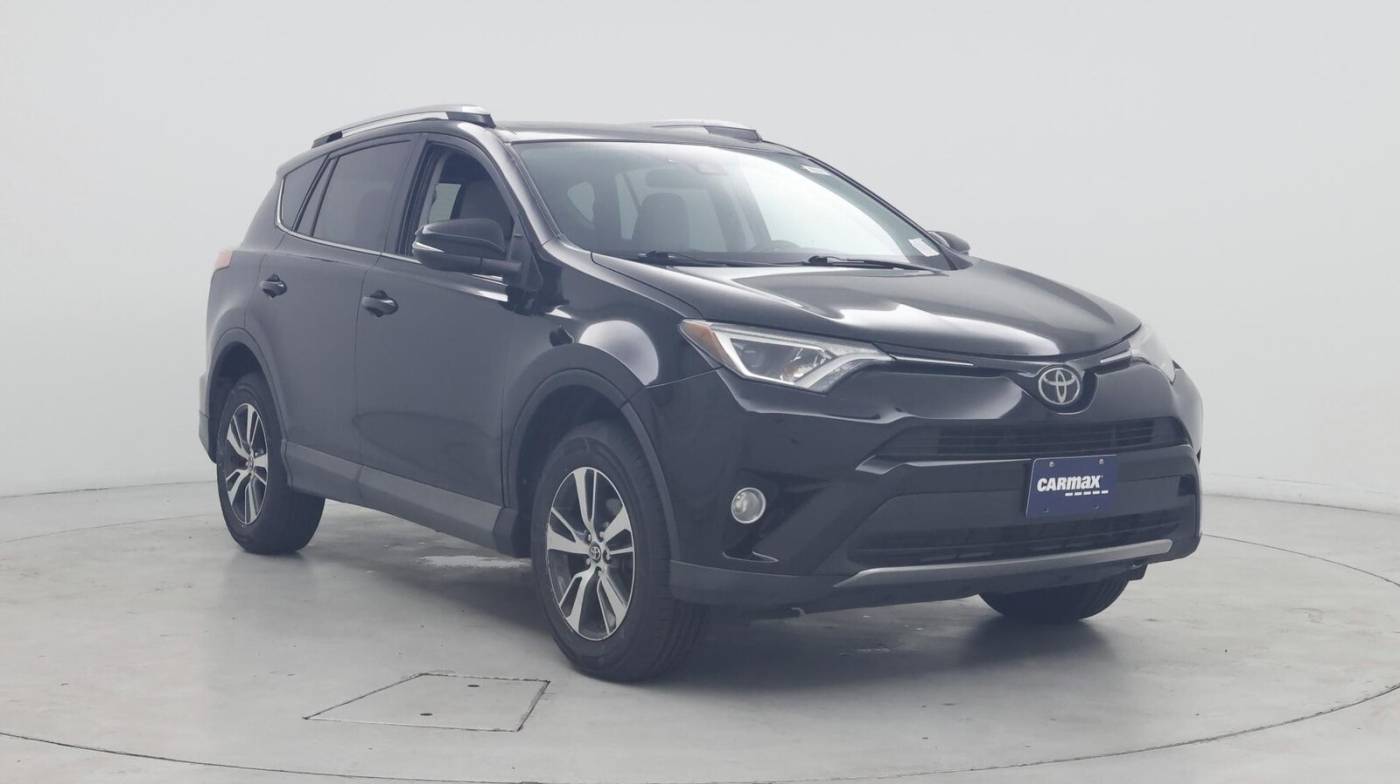 2017 Toyota RAV4 XLE — SUV — 124,040 mi — Irvine, CA