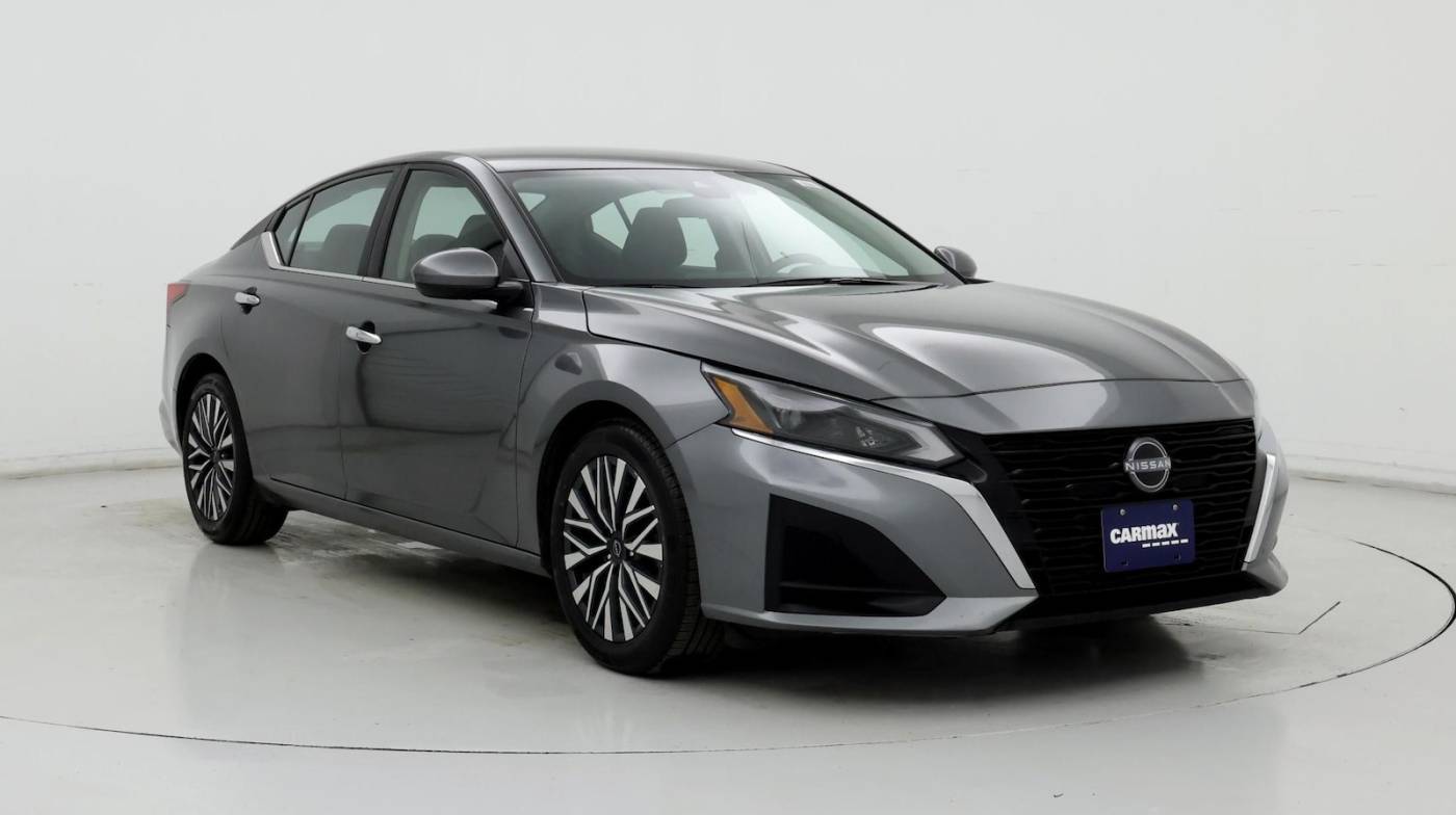 2023 Nissan Altima SV — Sedan — 54,537 mi — Brooklyn Park, MN