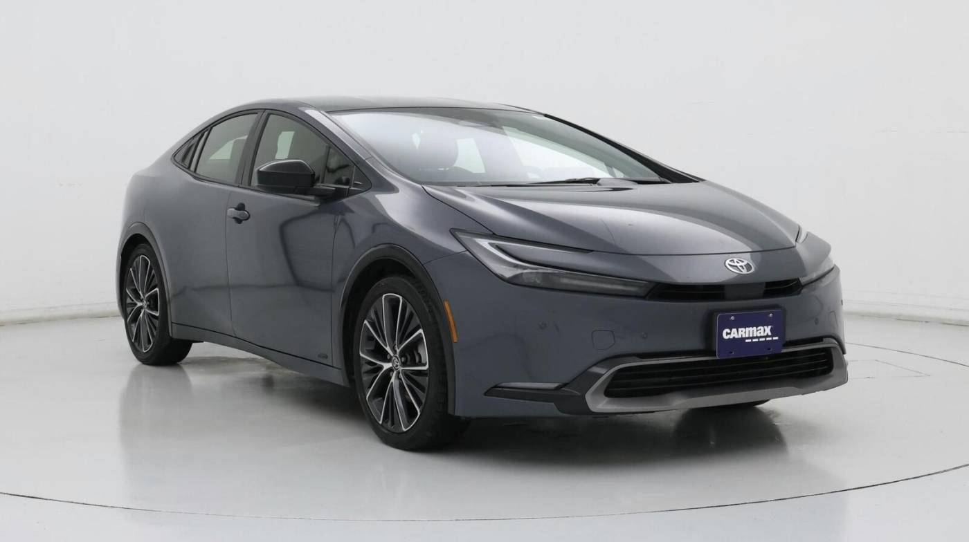 2023 Toyota Prius XLE — Hatchback — 30,237 mi — Brooklyn Park, MN