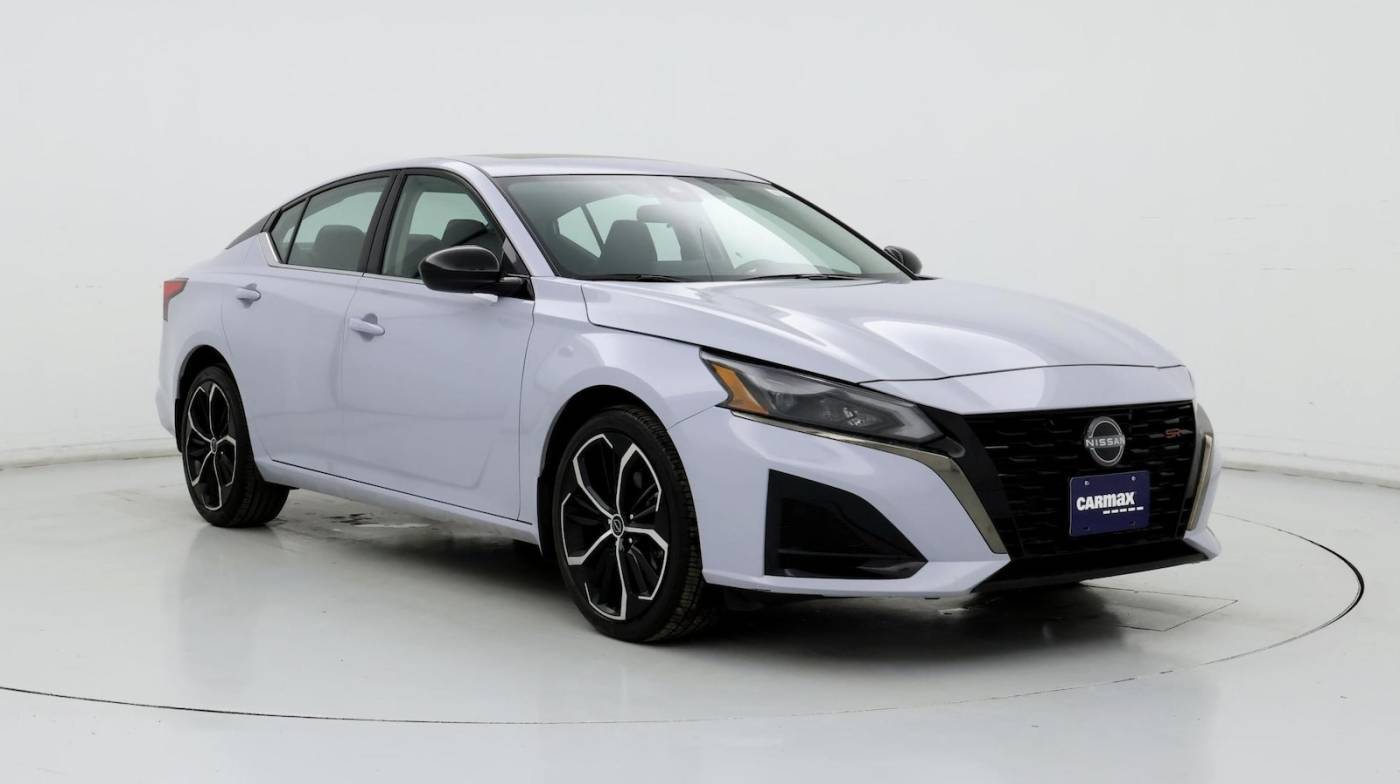 2024 Nissan Altima SR — Sedan — 21,877 mi — Brooklyn Park, MN