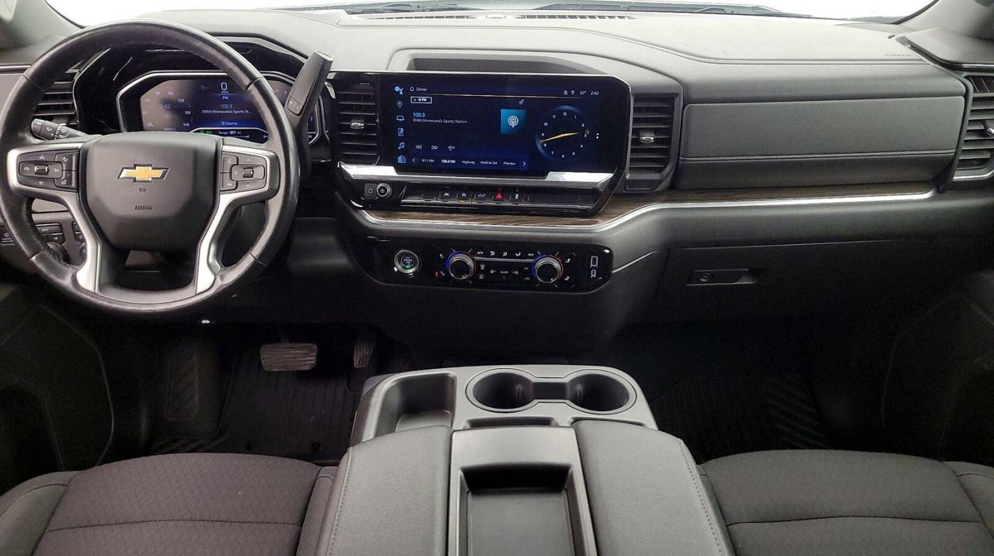 2022 Chevrolet Silverado 1500 LT — Pickup Truck — 31,623 mi — Brooklyn Park, MN