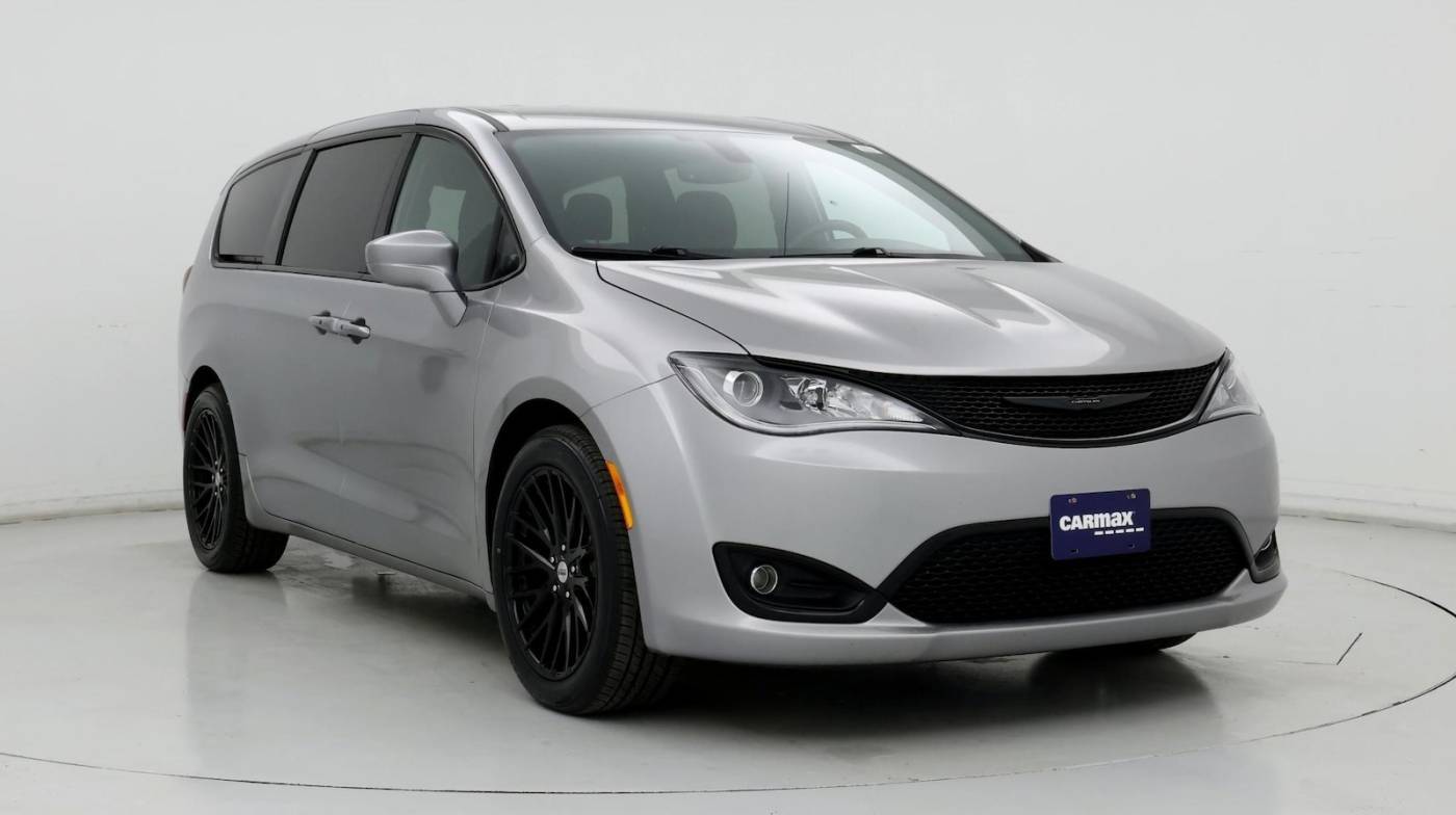 2019 Chrysler Pacifica Touring Plus — Minivan — 71,717 mi — Brooklyn Park, MN
