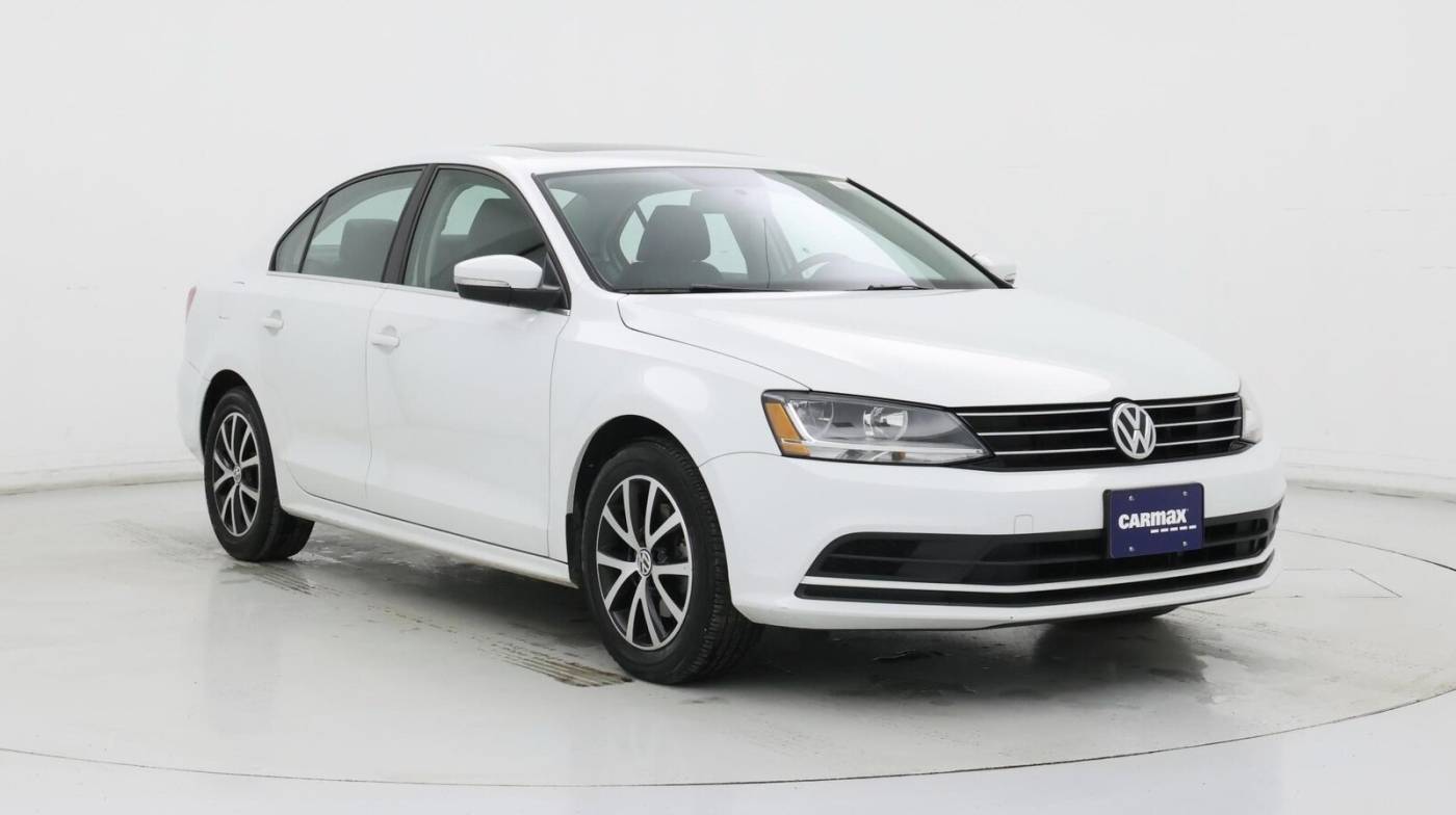 2017 Volkswagen Jetta 1.4T SE — Sedan — 40,509 mi — Brooklyn Park, MN