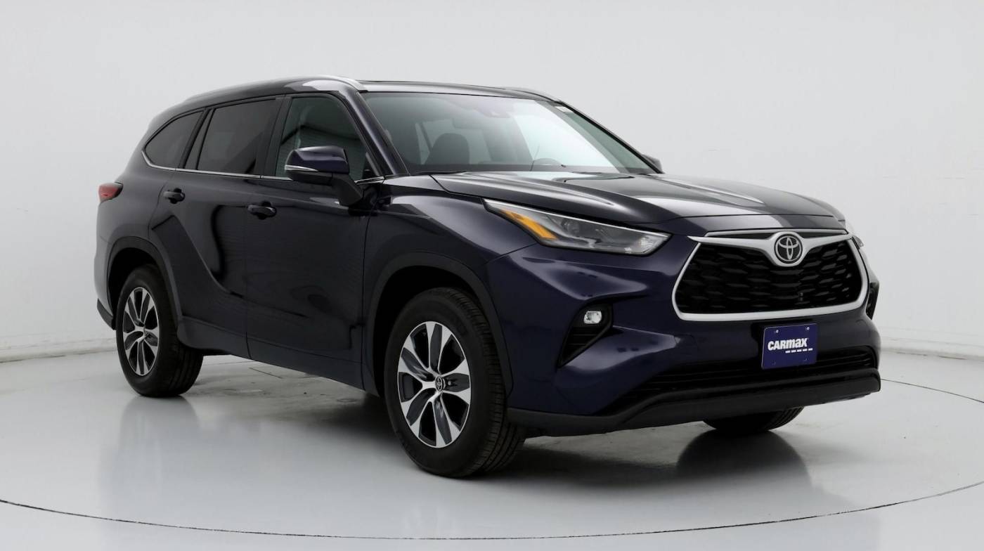 2023 Toyota Highlander XLE — SUV — 8,767 mi — Brooklyn Park, MN