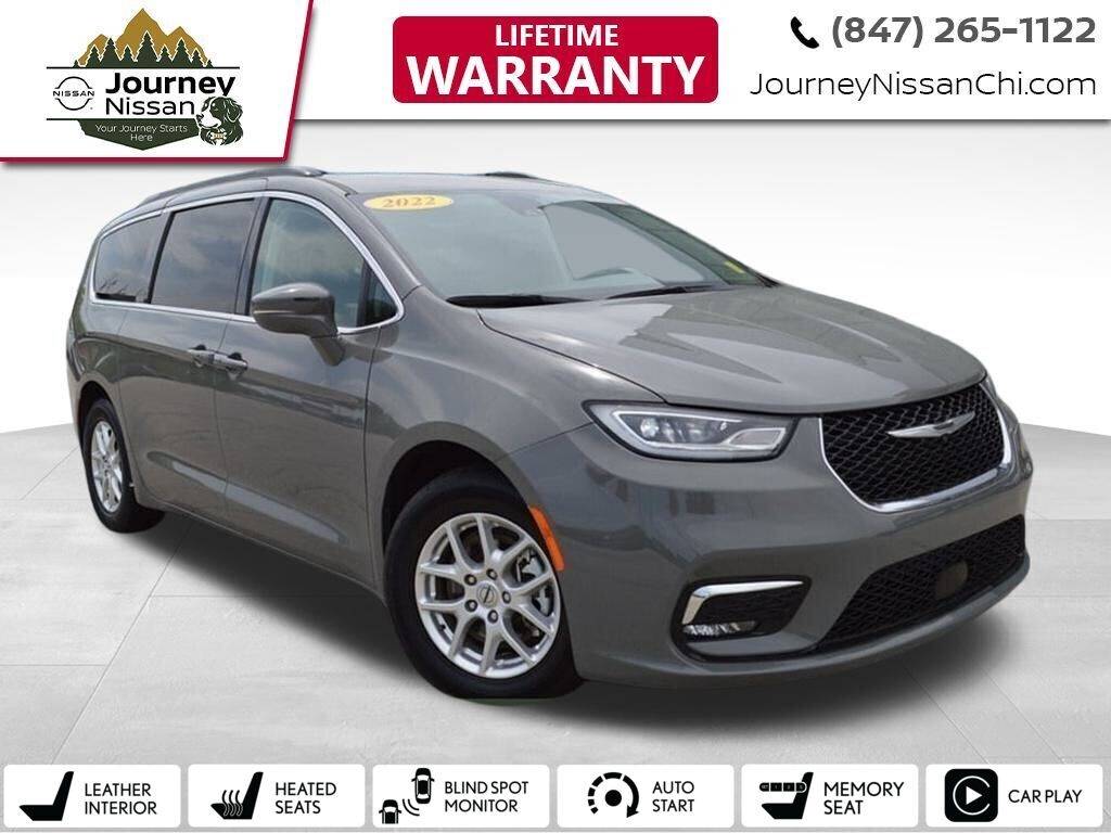 2022 Chrysler Pacifica Touring L — Minivan — 83,971 mi — Lindenhurst, IL