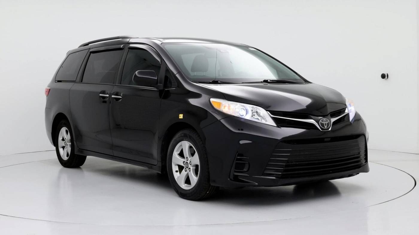 2020 Toyota Sienna LE — Minivan — 40,915 mi — Jackson, MS