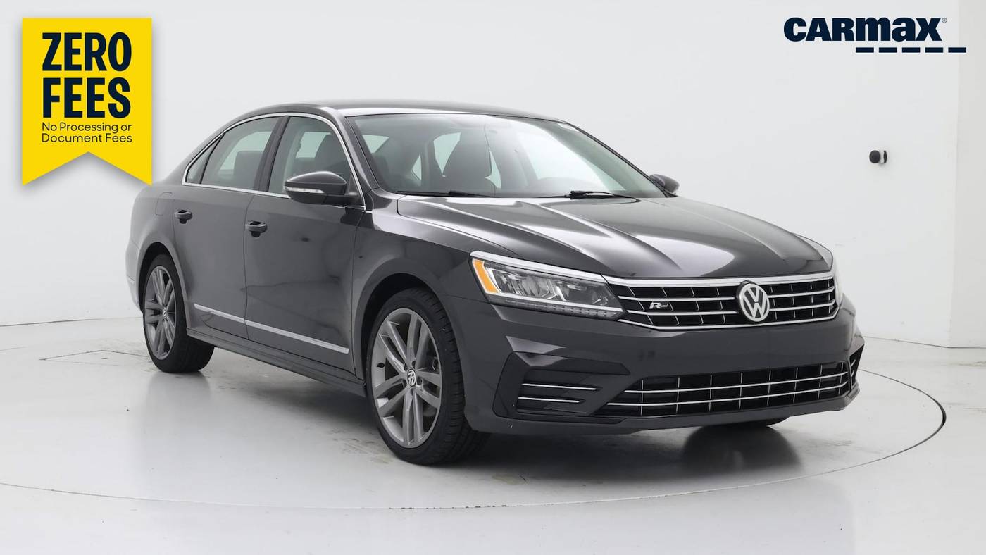 2017 Volkswagen Passat R-Line
