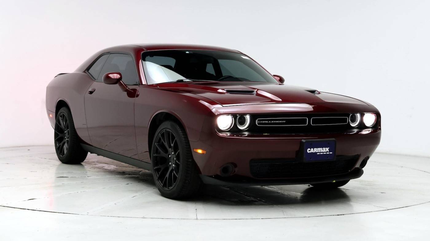 2017 Dodge Challenger SXT — Coupe — 48,616 mi — Jackson, MS