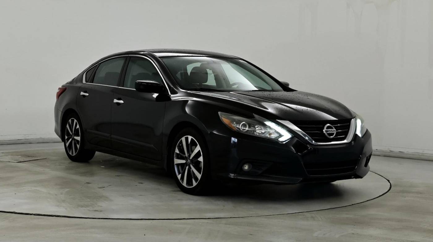2017 Nissan Altima 2.5 SR — Sedan — 110,351 mi — Jackson, MS