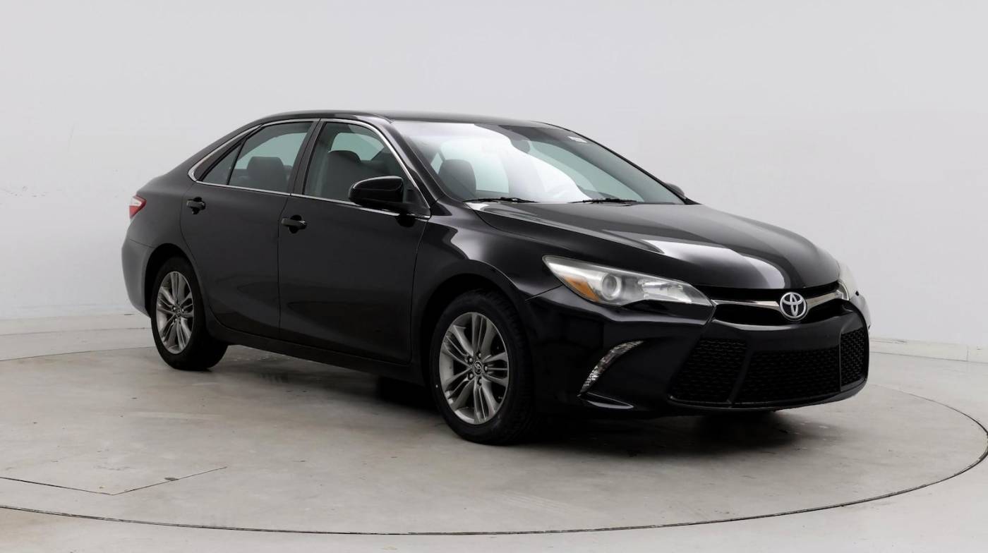 2015 Toyota Camry SE — Sedan — 83,789 mi — Jacksonville, FL