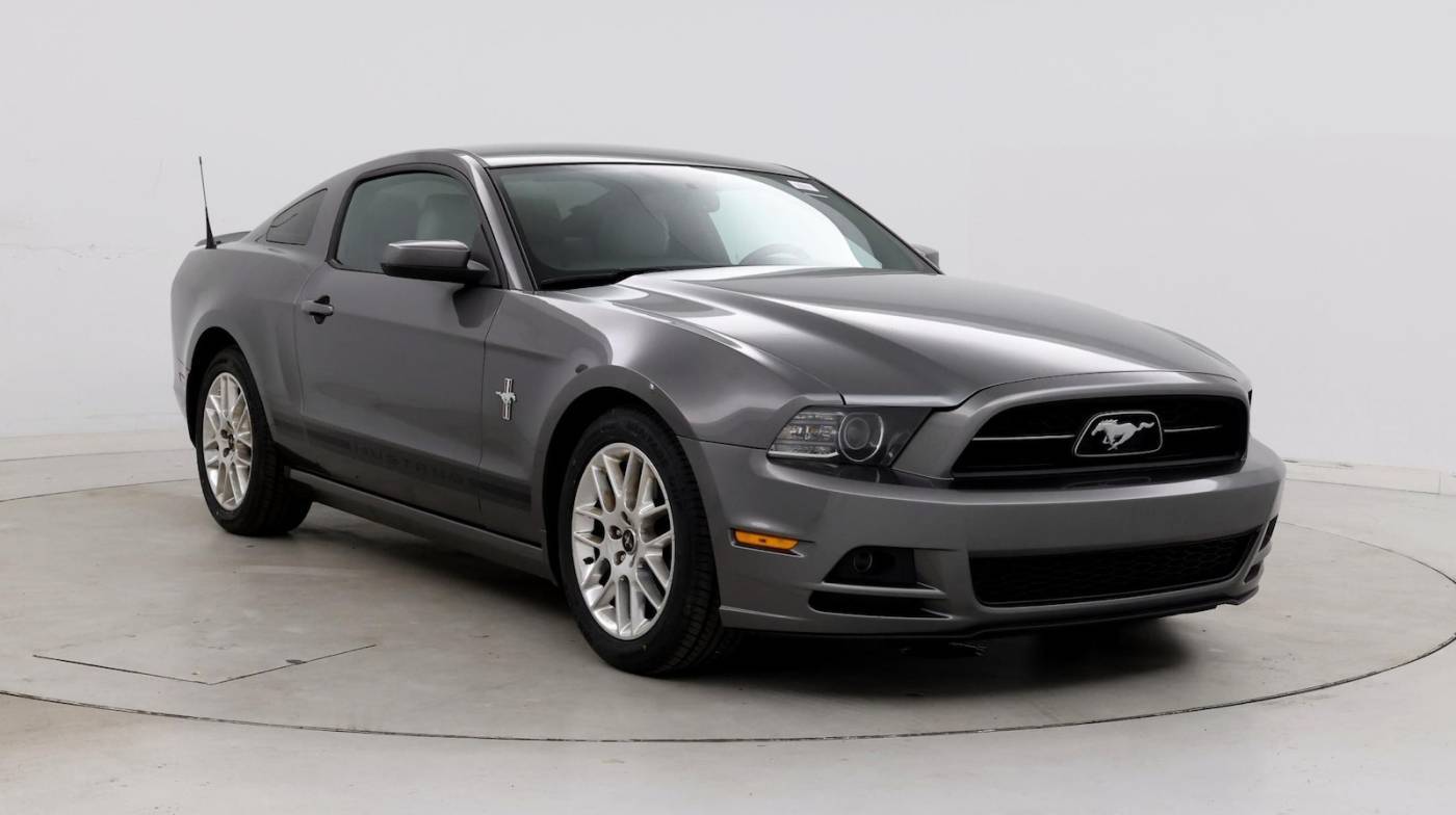 2013 Ford Mustang V6 Premium — Coupe — 120,089 mi — Jacksonville, FL