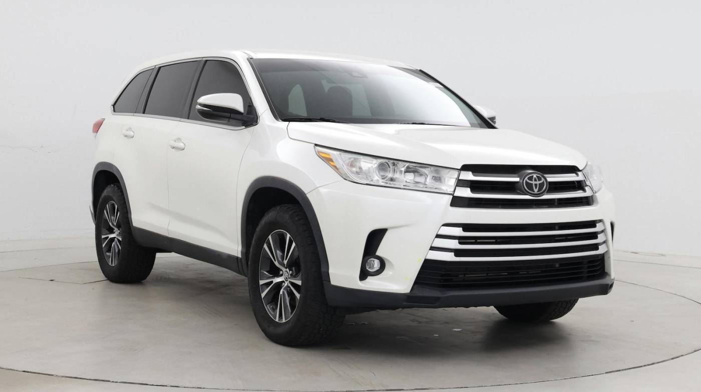 2019 Toyota Highlander LE V6 — SUV — 58,459 mi — Jacksonville, FL