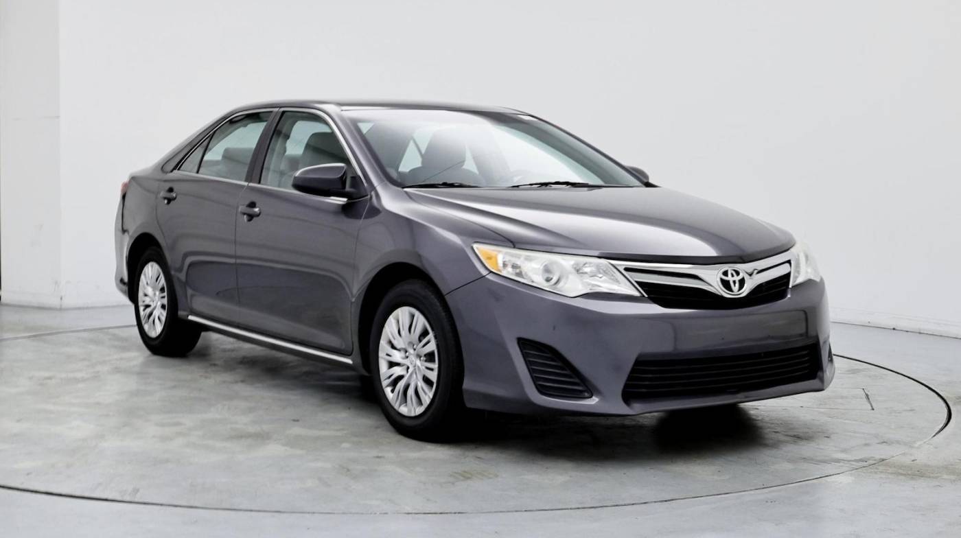 2014 Toyota Camry LE — Sedan — 97,647 mi — Jacksonville, FL