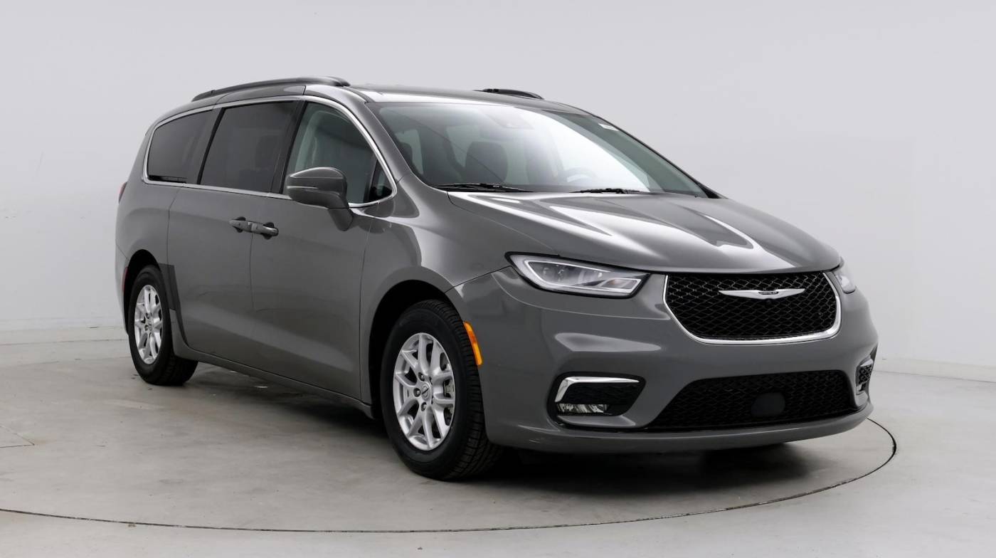 2022 Chrysler Pacifica Touring L — Minivan — 52,639 mi — Jacksonville, FL