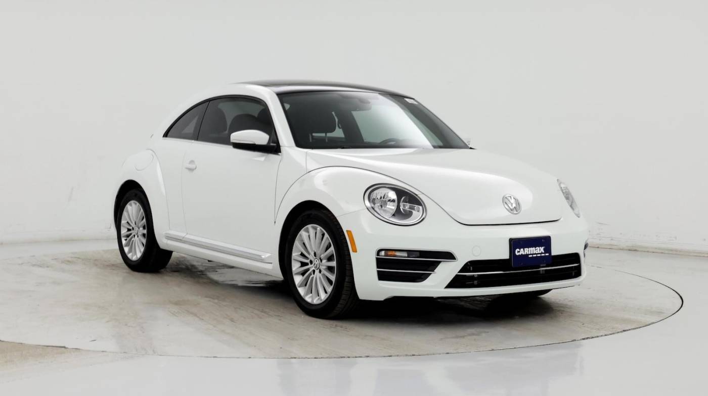 2019 Volkswagen Beetle SE — Coupe — 22,719 mi — Merriam, KS