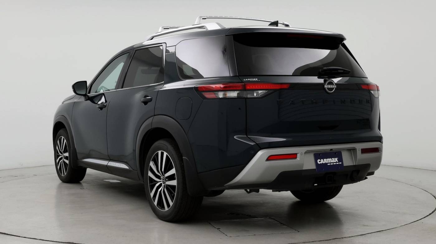 2023 Nissan Pathfinder Platinum — SUV — 18,131 mi — Merriam, KS