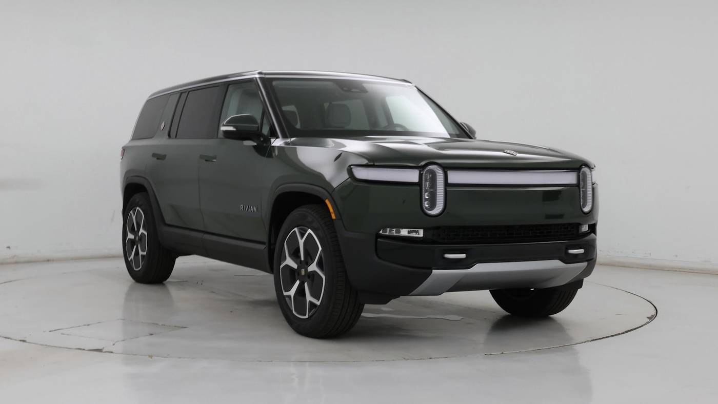 2024 Rivian R1S