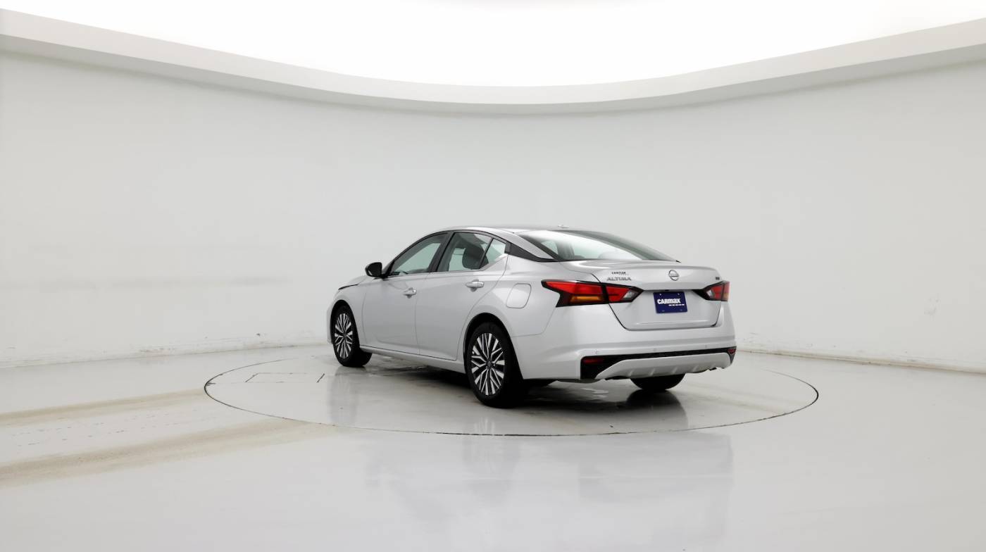 2024 Nissan Altima SV — Sedan — 11,667 mi — Merriam, KS