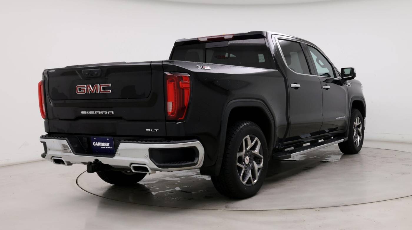 2022 GMC Sierra 1500 SLT — Pickup Truck — 46,998 mi — Merriam, KS