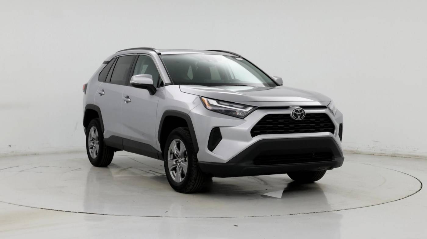 2024 Toyota RAV4 XLE — SUV — 11,194 mi — Merriam, KS