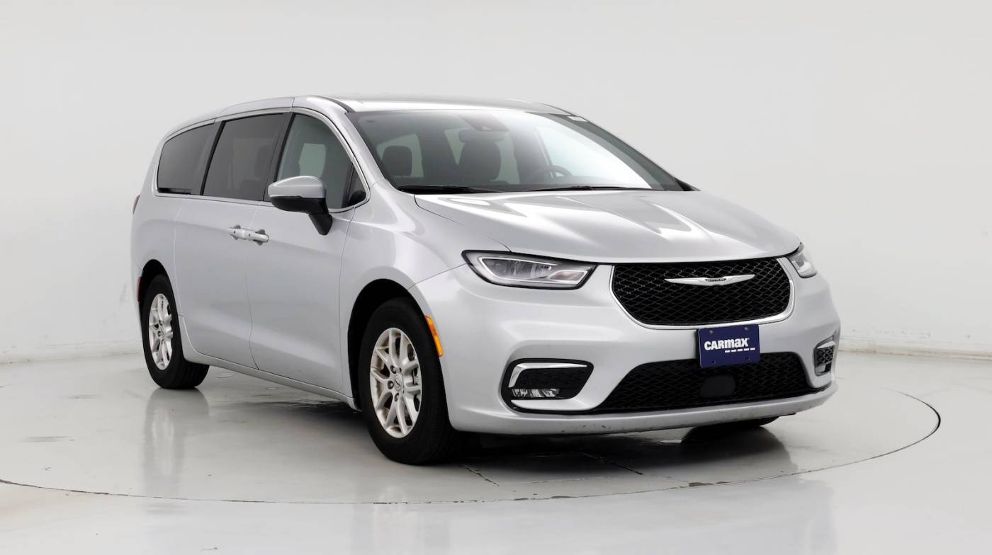 2023 Chrysler Pacifica Touring — Minivan — 35,826 mi — Merriam, KS