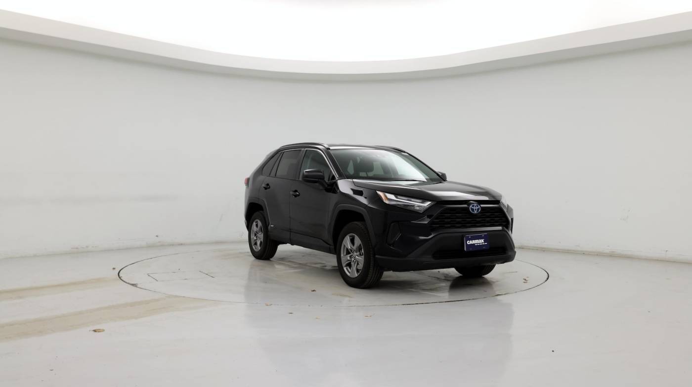 2024 Toyota RAV4 Hybrid LE — SUV — 8,745 mi — Merriam, KS