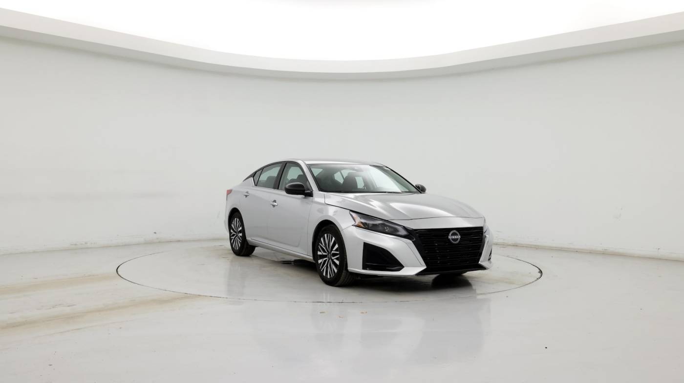 2024 Nissan Altima SV — Sedan — 17,125 mi — Merriam, KS