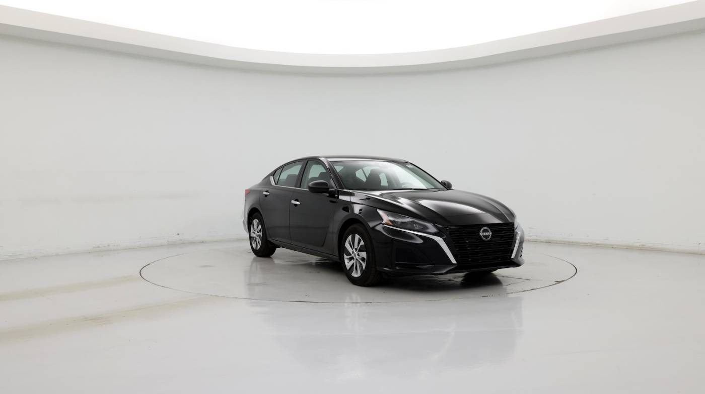 2024 Nissan Altima S — Sedan — 17,801 mi — Merriam, KS