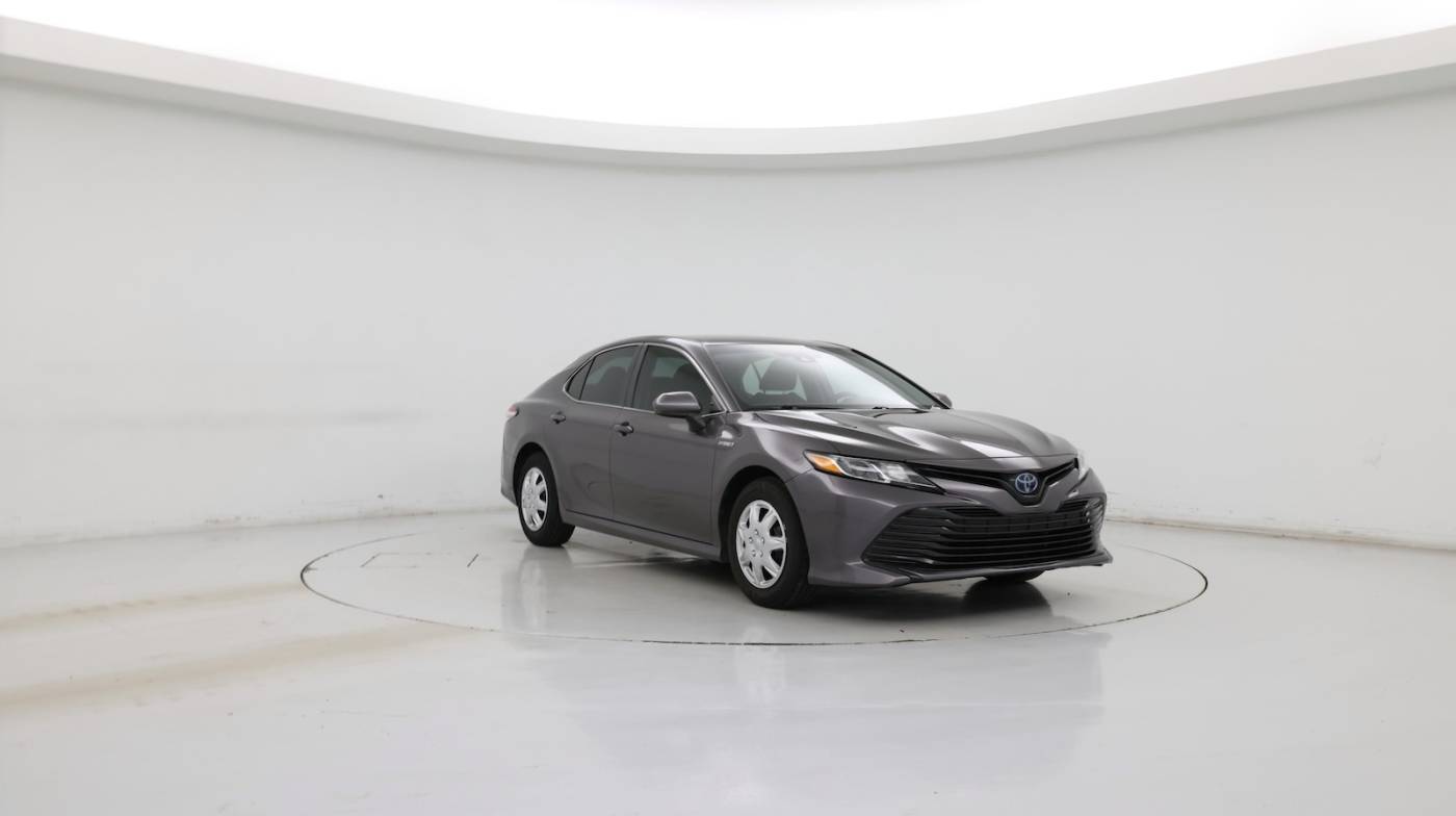 2020 Toyota Camry Hybrid LE — Sedan — 67,120 mi — Merriam, KS