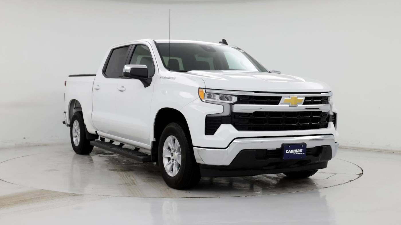 2023 Chevrolet Silverado 1500 LT — Pickup Truck — 11,300 mi — Merriam, KS