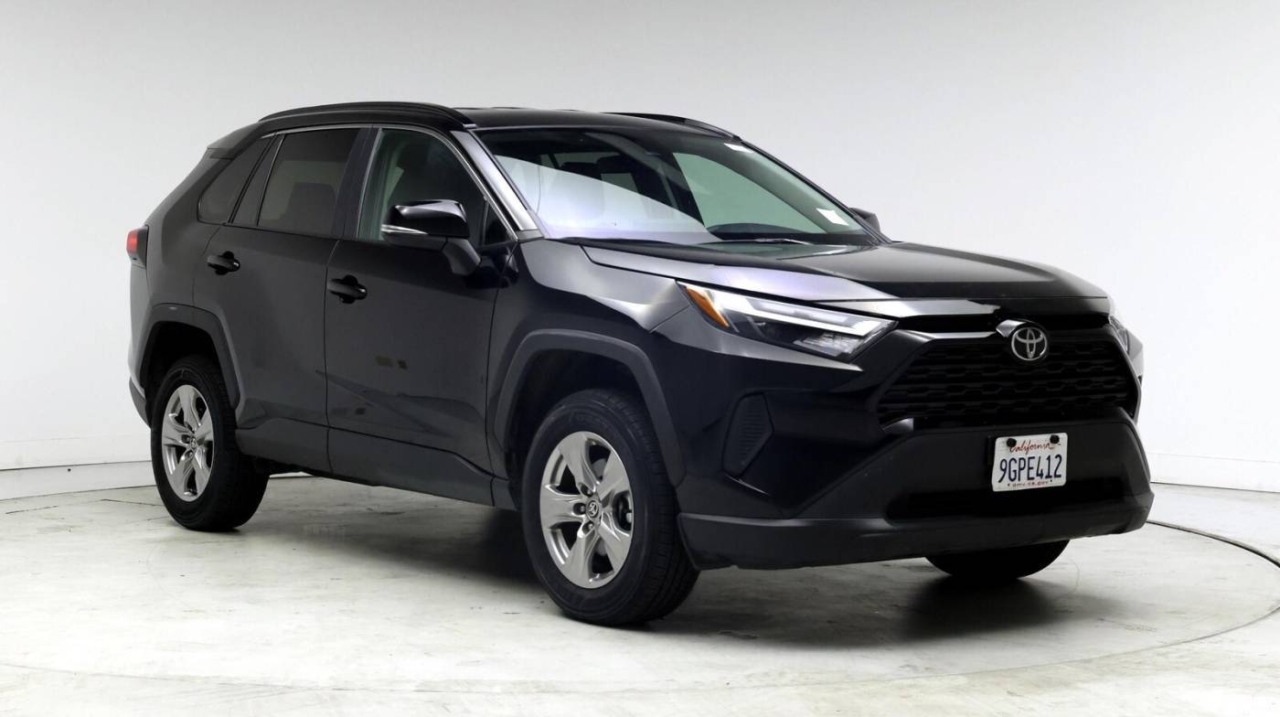 2023 Toyota RAV4 XLE — SUV — 33,104 mi — San Diego, CA