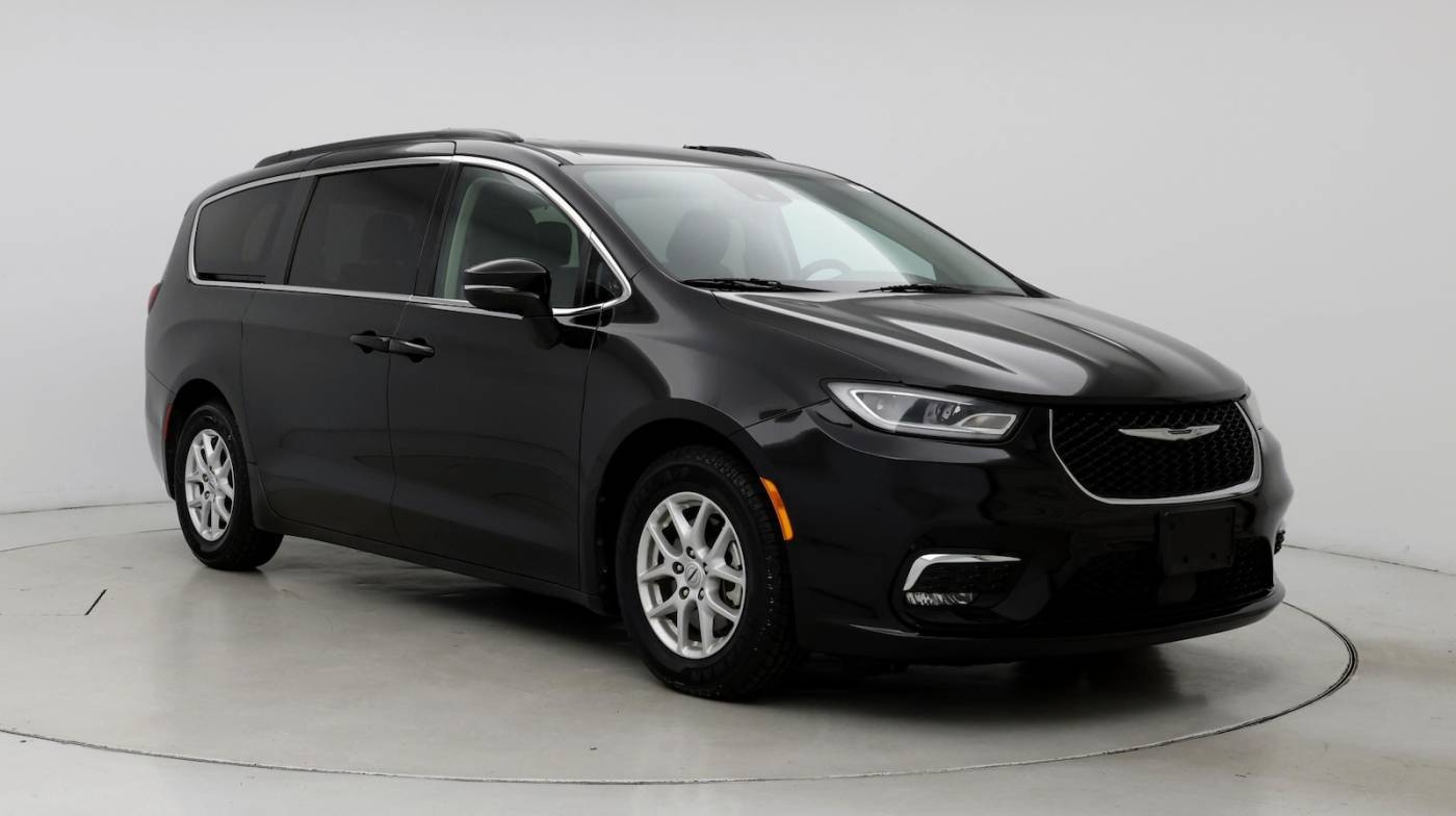 2022 Chrysler Pacifica Touring L — Minivan — 57,793 mi — San Diego, CA