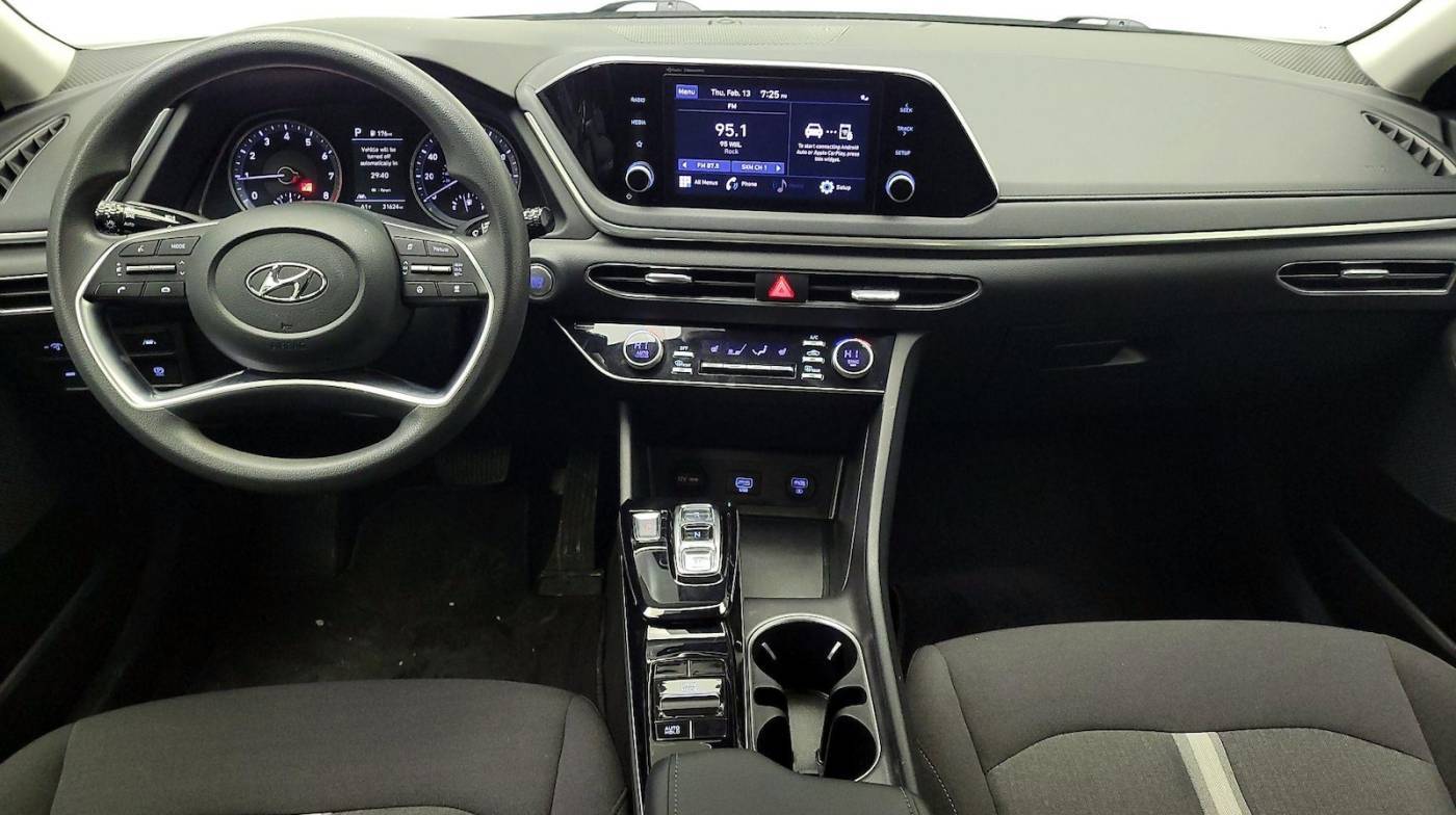 2022 Hyundai Sonata SEL — Sedan — 31,624 mi — Kenosha, WI
