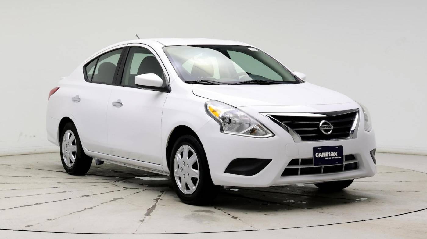 2017 Nissan Versa 1.6 SV — Sedan — 88,520 mi — Kenosha, WI