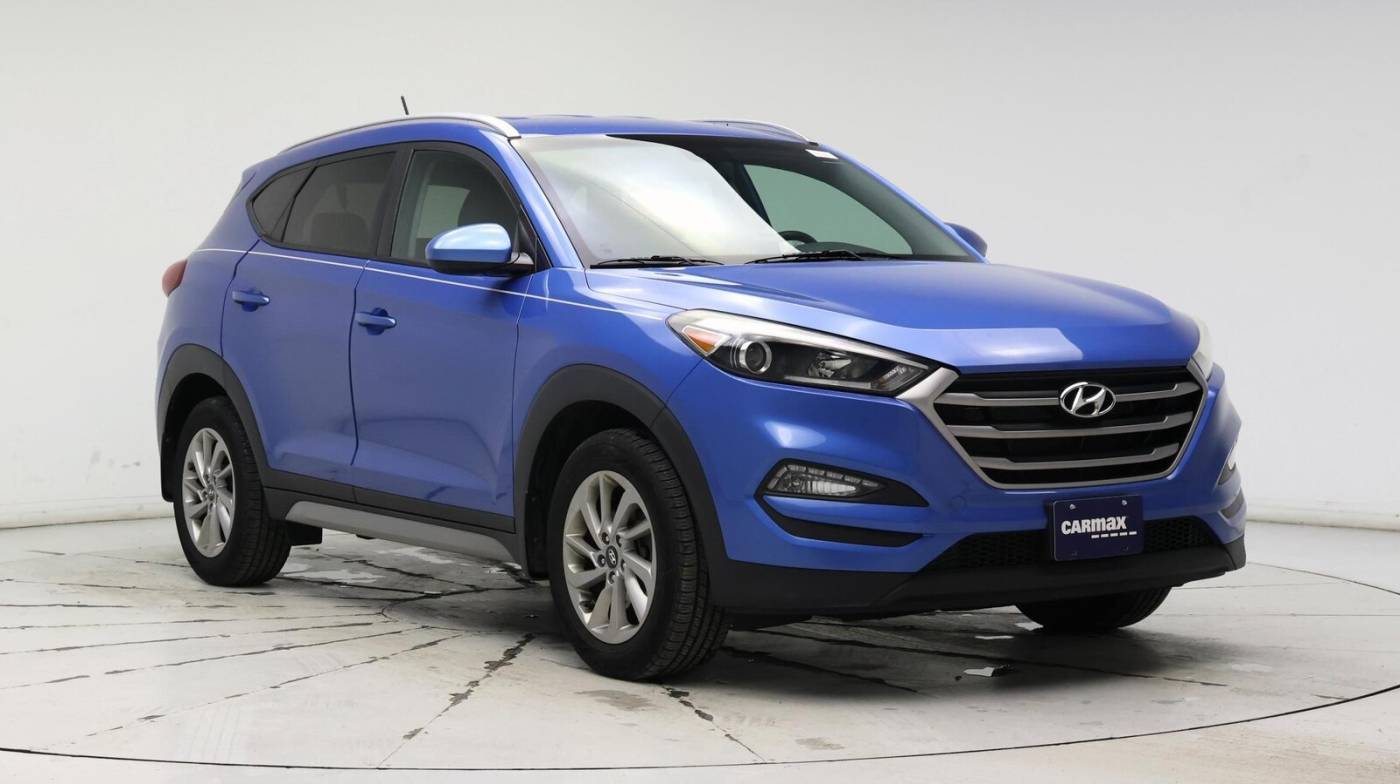 2017 Hyundai Tucson SE — SUV — 69,114 mi — Kenosha, WI