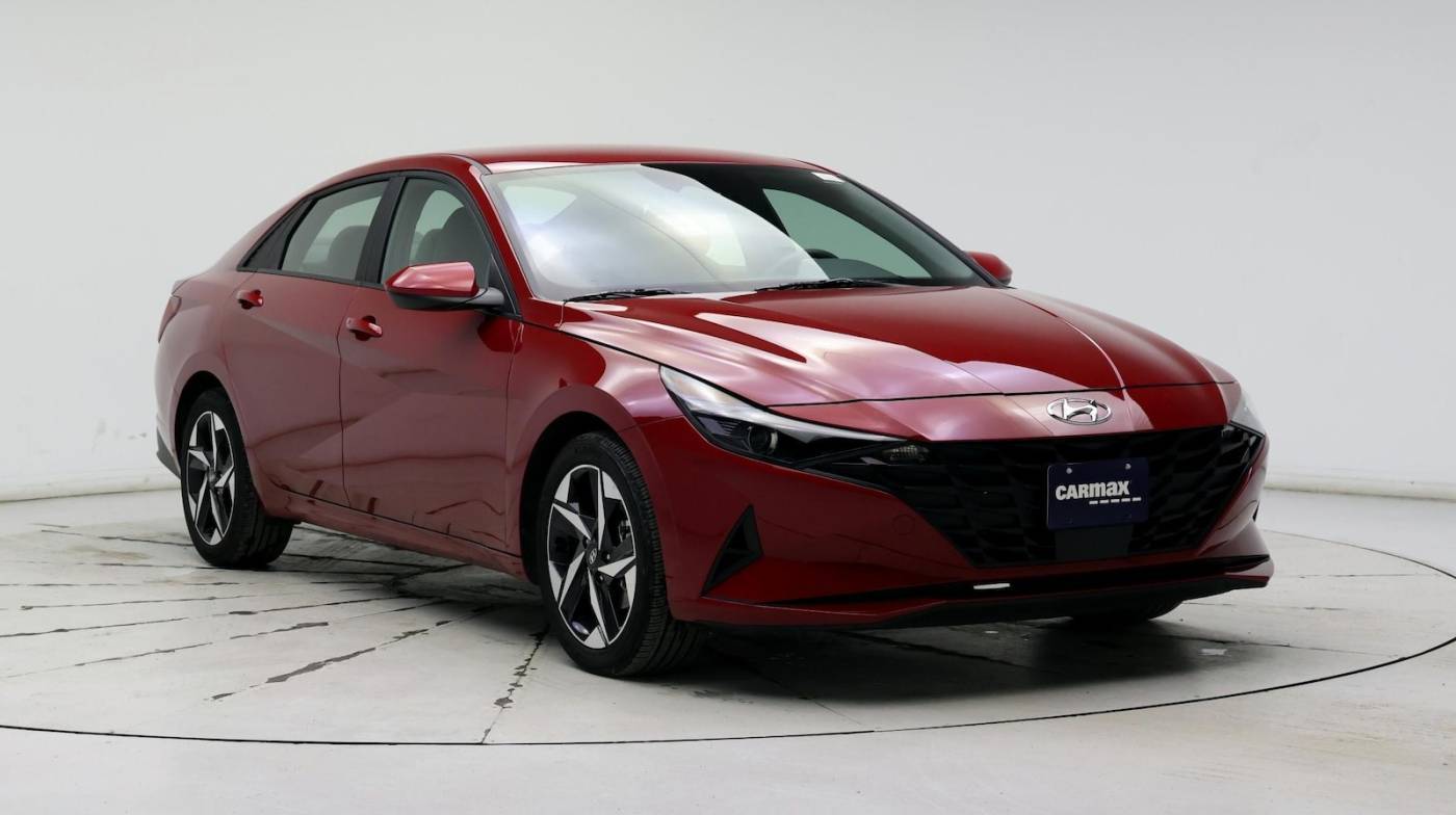 2023 Hyundai Elantra SEL — Sedan — 16,046 mi — Kenosha, WI