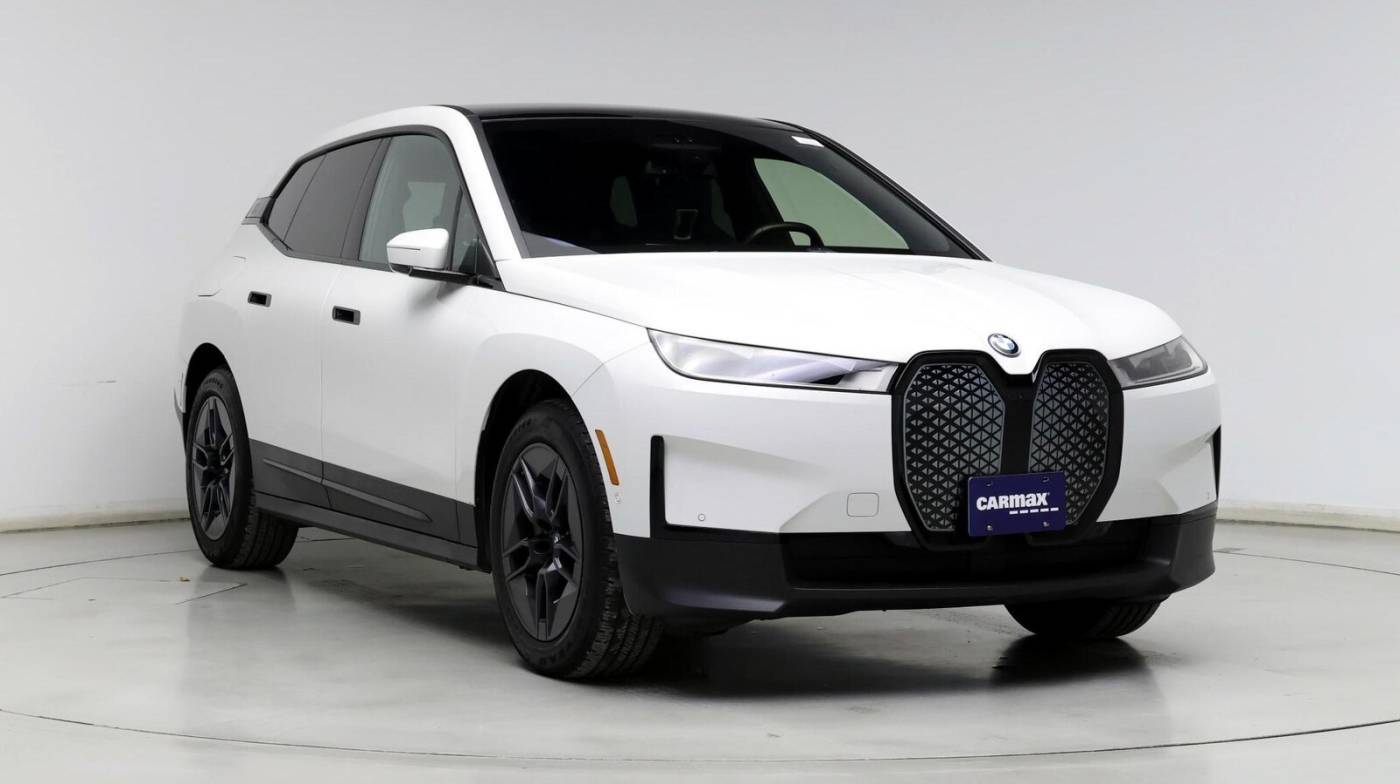 2024 BMW iX xDrive50 — SUV — 14,132 mi — Kenosha, WI