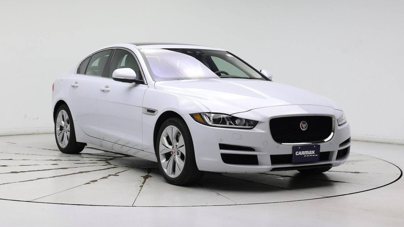 2018 Jaguar XE