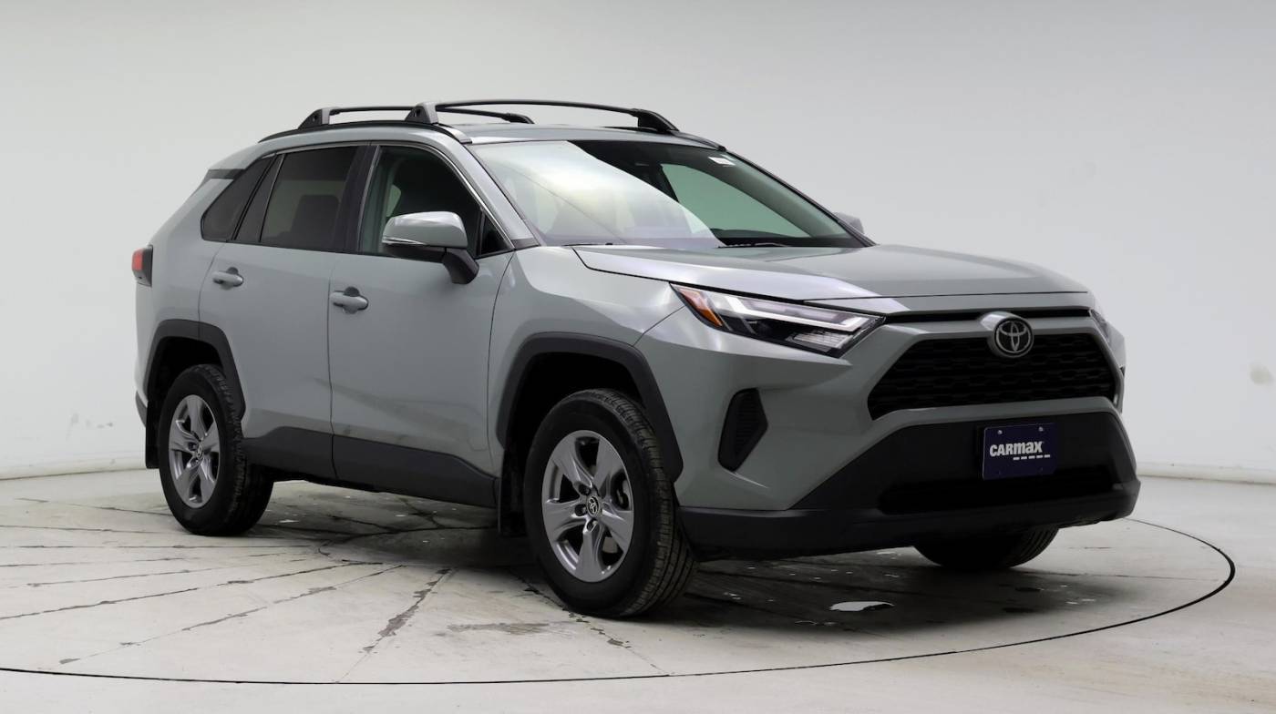 2022 Toyota RAV4 XLE — SUV — 29,173 mi — Kenosha, WI