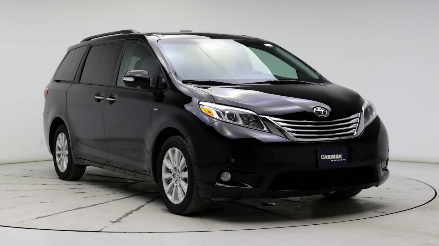 2017 Toyota Sienna Limited — Minivan — 112,183 mi — Kenosha, WI