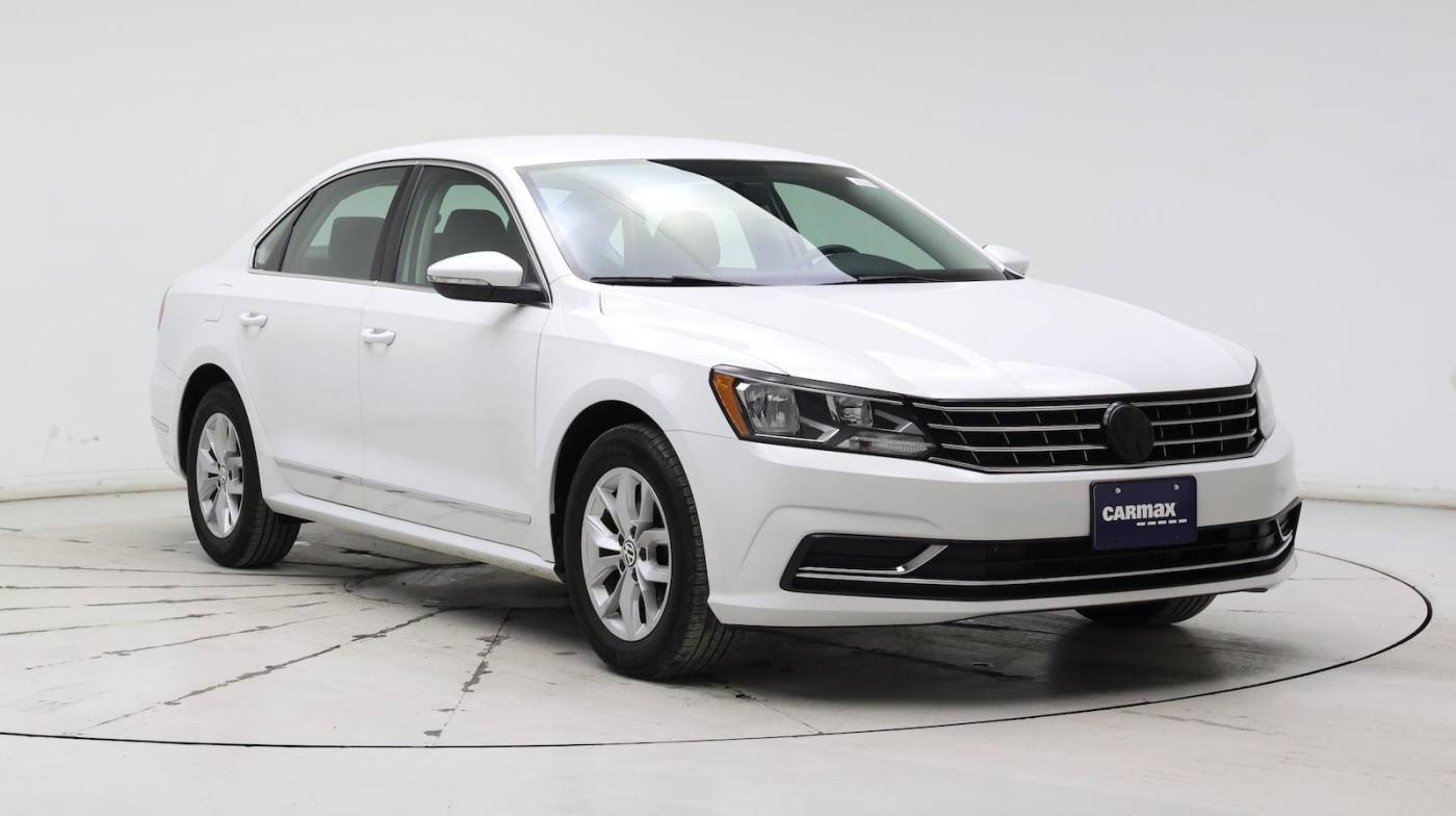 2016 Volkswagen Passat 1.8T S — Sedan — 86,522 mi — Kenosha, WI